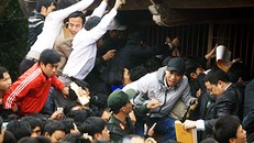 Cướp ấn Đền Trần: 'Kẻ cướp' cũng muốn cầu quan?