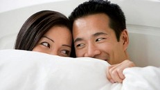 Hài hước sự đối lập về quan điểm về tình dục, tình yêu của 2 giới