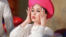 Dân mạng phát cuồng vì MC Hà Nội xinh nhất 'Vịnh Bắc Bộ'