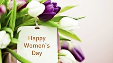 Tin nhắn SMS gửi lời chúc 8/3 mà bà vợ nào cũng muốn nhận được