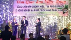 Phó giám đốc Sở liên hoan nhậm chức: Bỗng dưng ‘bị sướng’