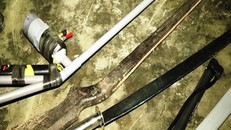 Con nghiện chế súng phòng thân khi gặp cảnh sát