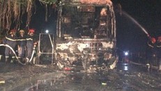 Đốt cháy xe khách hàng tỷ đồng của người cho đi nhờ