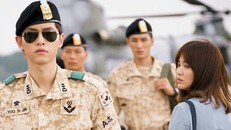 Cuồng 'Hậu duệ mặt trời': Lớp trẻ đang sống xô bồ, ào ạt