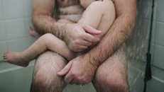 Sự thật đằng sau bức ảnh ‘nóng’ bị Facebook gỡ bỏ