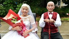 Hãy đọc 1 lần để thấy được 2 tiếng 'vợ chồng' rất thiêng liêng 