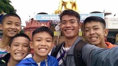 Eakapol Chanthawong và các học trò