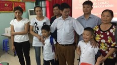 Nóng: Hai gia đình tại Ba Vì chính thức giao nhận con