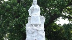 Ai là nữ quan đầu tiên trong sử Việt?