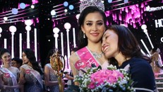 Hoa hậu 18 tuổi Trần Tiểu Vy ở đời thường qua lời kể của mẹ