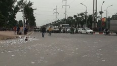 Clip: Hiện trường ô tô điên tông hàng loạt xe máy khiến 2 người thiệt mạng ở Hà Nội