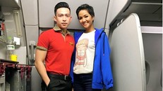 Lý do H'Hen Niê mặc áo hàng chợ 40 ngàn đồng, đi giày bẩn lên máy bay