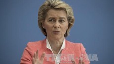 Bộ trưởng Quốc phòng Đức Ursula von der Leyen tại cuộc họp báo ở Berlin. Ảnh: EPA/TTXVN