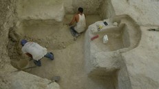 Ngã ngửa khi mở cửa 'mộ cổ' Maya 2.500 tuổi