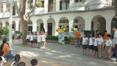 Đúng hay sai khi trường cho học sinh nghỉ Tết trước 1 tuần?