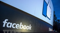 Biểu tượng Facebook tại trụ sở ở Menlo Park, California của Mỹ. (Ảnh: AFP/TTXVN)