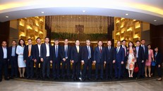 Phó Thủ tướng Vương Đình Huệ đến thăm và làm việc tại VNPT đầu xuân