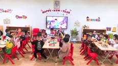 Lớp học sau Tết: Chỗ thưa vắng, nơi đủ đầy