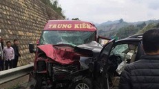 trên cao tốc Hà Nội – Lào Cai - Ảnh: Gia đình và Xã hội