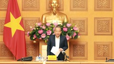 Phó Thủ tướng Trương Hòa Bình phát biểu tại cuộc họp. Ảnh: VGP/Lê Sơn