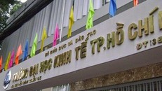 Đại học Kinh tế TP. HCM bị giả con dấu, lừa thí sinh