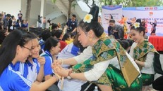 Sôi nổi ngày hội Giao lưu văn hóa Việt Nam - Lào - Campuchia