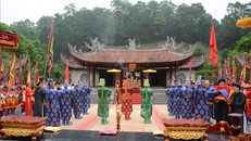 Ngày 10/4/2019 (tức mùng 6/3 Âm lịch), tỉnh Phú Thọ thay mặt nhân dân cả nước thành kính tổ chức Lễ giỗ Đức Quốc Tổ Lạc Long Quân tại Đền thờ Đức Quốc Tổ Lạc Long Quân trên núi Sim và dâng hương tưởng niệm Tổ Mẫu Âu Cơ tại Đền thờ Tổ Mẫu Âu Cơ trên núi Vặ