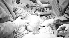 Người phụ nữ mang khối u xơ tử cung nặng 2,5 kg