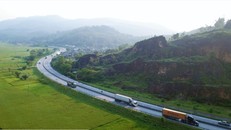 Toàn cảnh tuyến quốc lộ 2.400 tỷ nhìn từ trên cao