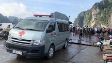 Đã tìm thấy thi thể bé trai 4 tuổi trượt chân rơi xuống biển Hạ Long