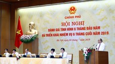 Thủ tướng Chính phủ Nguyễn Xuân Phúc phát biểu tại hội nghị. (Ảnh: Thống Nhất/TTXVN)