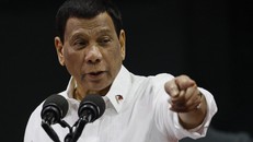 Tổng thống Philippines thể hiện lập trường cứng rắn với Trung Quốc