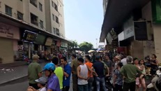 Nổ ở chung cư Linh Đàm, nhiều người bị thương