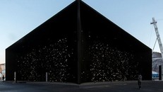 Tòa nhà 'đen tối' nhất thế giới nằm ở đâu?