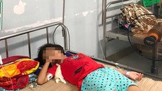 Bé gái nguy kịch vì uống trúng acid mua ở cổng trường