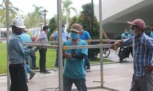 Hàng trăm người dồn sức thần tốc làm bệnh viện dã chiến ở Tiên Sơn