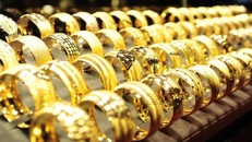 Giá vàng tiếp tục tăng, cán mốc 57 triệu đồng/lượng