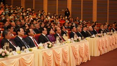 Lãnh đạo Đảng, Nhà nước và lãnh đạo các ban, bộ, ngành Trung ương, các đồng đồng chí nguyên lãnh đạo Bộ Ngoại giao qua các thời kỳ tham dự sự kiện. Ảnh: VGP/Hải Minh