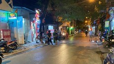 Mâu thuẫn khi đốt vàng mã, người đàn ông bị hàng xóm tạt axit