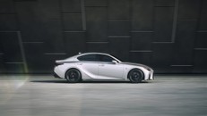 Ngoại thất xe Lexus IS