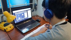 Sau Tết Nguyên đán, học sinh nhiều địa phương sẽ tiếp tục học Online để phòng tránh Covid-19 - Ảnh minh họa