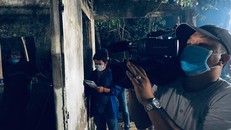 Hình ảnh trên trường quay của đoàn làm phim “Vua bánh mì” - Ảnh: Người lao động