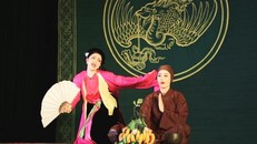 Nhà hát mở cửa 'online', các ngôi sao vẫn 'sáng' trong mùa dịch