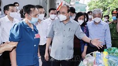 Chủ tịch nước động viên cán bộ cơ sở thu dung, điều trị bệnh nhân mắc COVID-19