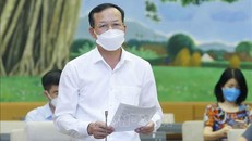 Phó Chánh án Tòa án nhân dân tối cao Nguyễn Trí Tuệ trình bày văn bản. Ảnh: Doãn Tấn/TTXVN