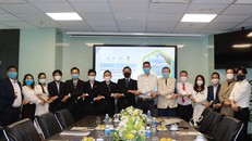 Hòa Bình và SOI thực hiện phát triển điện mặt trời áp mái tại KCN Hòa Bình Long Hậu