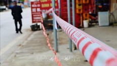 Bộ Y tế đã chỉ đạo hệ thống giám sát tăng cường công tác phát hiện sớm những dấu hiệu bất thường của các ổ dịch COVID-19. Ảnh: TTXVN