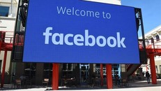 Trong tuần này, Facebook lần đầu tiên cho biết số lượng người dùng của họ sụt giảm. (Ảnh: AFP/TTXVN)