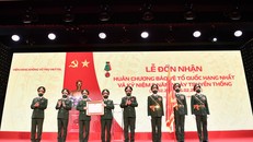 Viện hàng không vũ trụ Viettel đón nhận Huân chương bảo vệ tổ quốc hạng Nhất