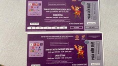 Vé bóng đá xem trận chung kết bóng đá nam SEA Games 31. (Ảnh: PV/Vietnam+)